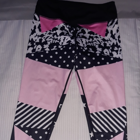 Pink & Black Legging - Picture 3 of 8